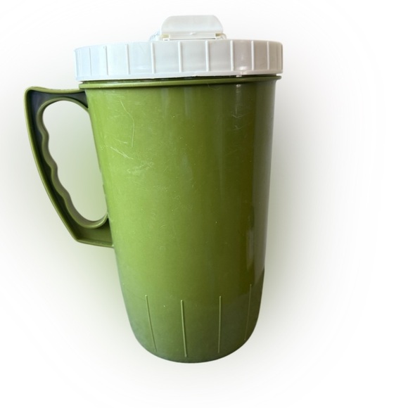 Vintage Tupperware Green Pitcher with White Flip-Top Lid – 8.5” Tall - Picture 1 of 10